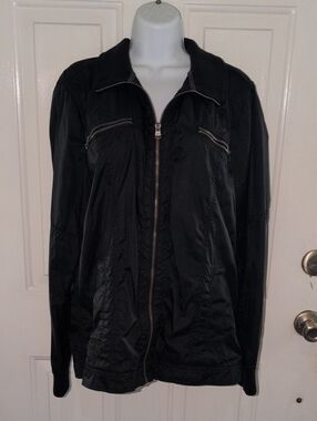 Converse One Star Black and White Jacket Label